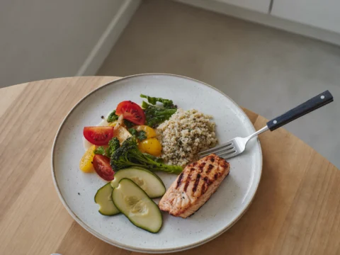 healthy meal with vegetables and lean protein